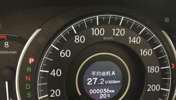  情况来说：自动挡车油耗高，就是这个按钮没有关，如果关掉它就能省上一半油