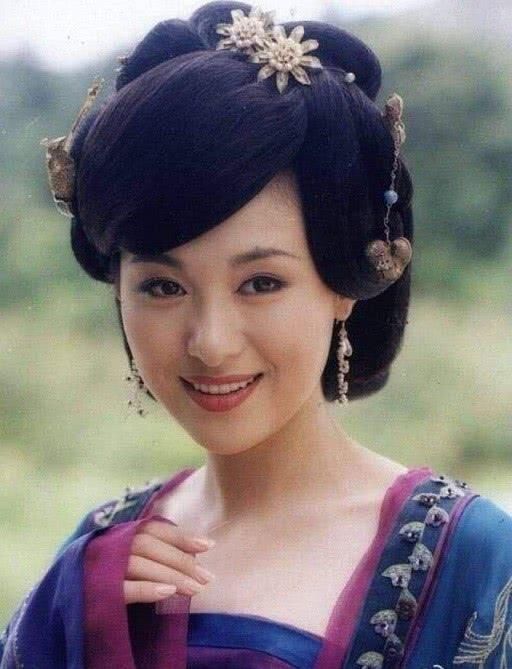 过得|“古装美男”10年挚爱沈傲君,被抛弃后嫁皇室:没有你过得更好