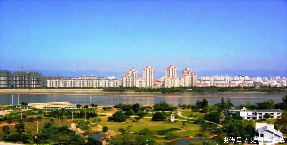  [名字]福建存在感最低的城市，名字与厦门、泉州颇有渊源，但发展极缓慢