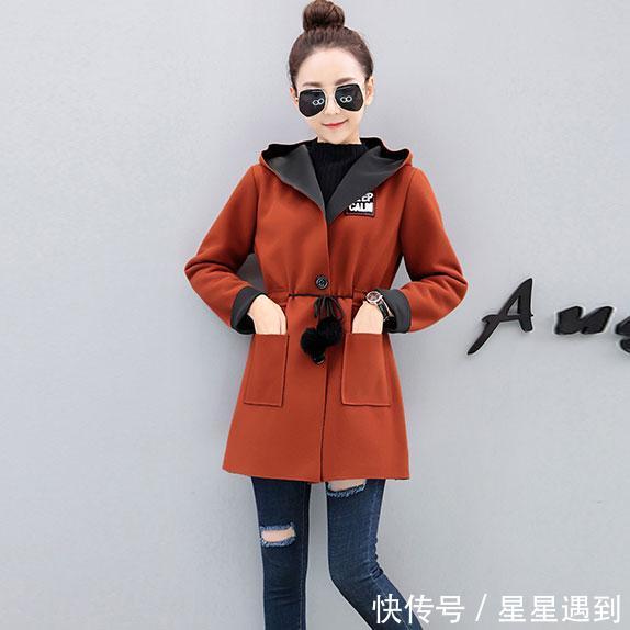 三四十女人要学会打扮，学学下面女人打底裤配大衣，时尚洋气爆了