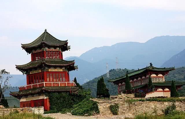中国最受“欢迎”的寺庙，吃饭或上香都不要钱，但禁止这种人进入