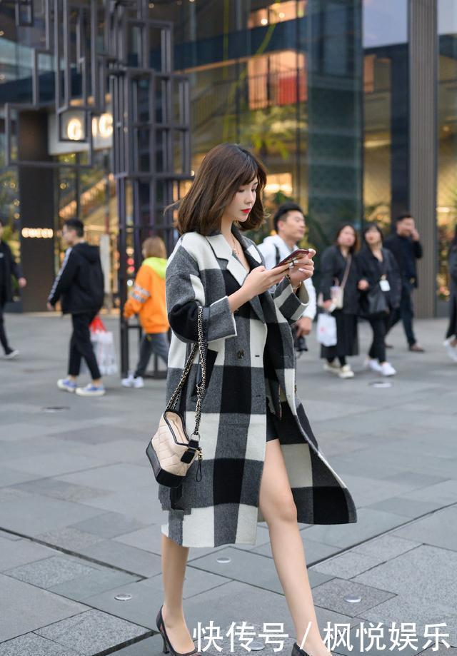  [严谨]一穿上严谨的职业装就不美了？这几款时尚单品，让你柔媚又优雅