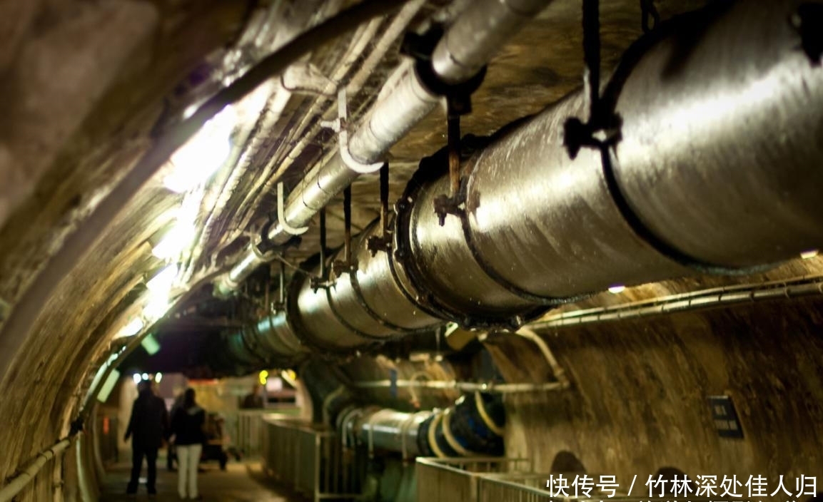 世界最负盛名的下水道！井盖下修了一座地下宫殿？比地铁规模还大