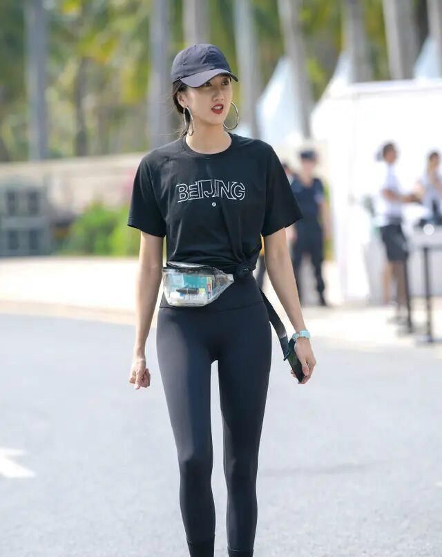 『吃香』今夏“吃香”的健美裤,拯救你的“O型腿”,逛街上班两不误!
