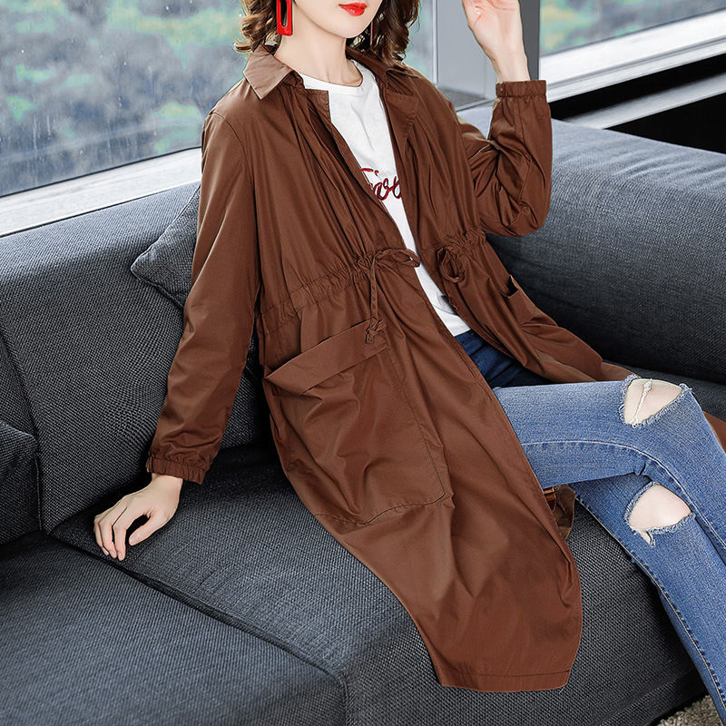 别傻傻买羽绒服,贵得要死!现流行这十款风衣,洋气又保暖