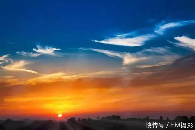  「座山峰」中国有个神奇的地方，一天3次日出，3次日落！