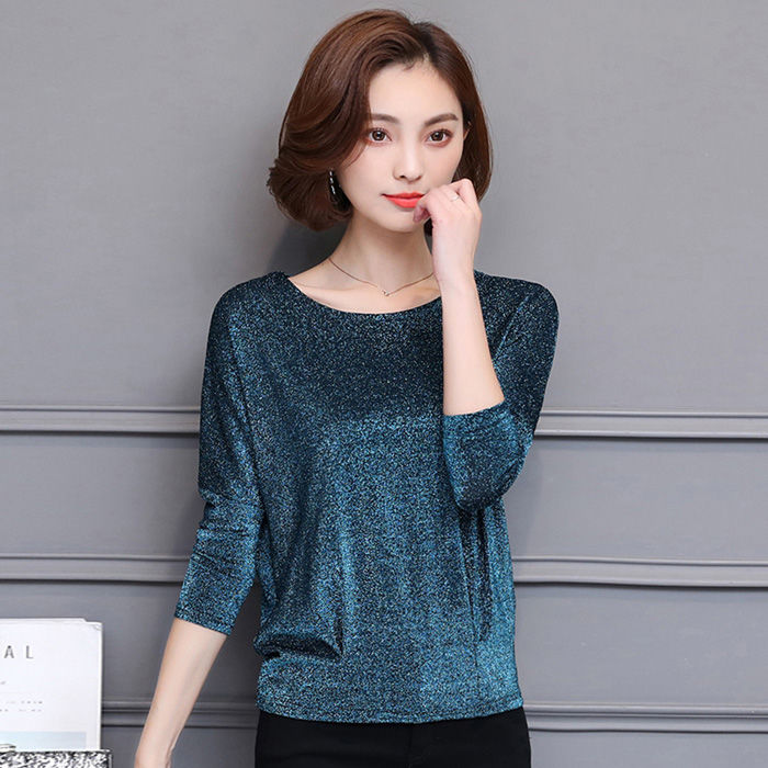 中秋回家，给妈妈带了两件欧式小衫，减龄显嫩，她肯定很高兴的