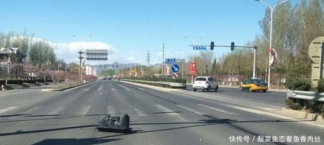 乌克兰红绿灯在中国火了，国人纷纷点赞，网友中国啥时候实施