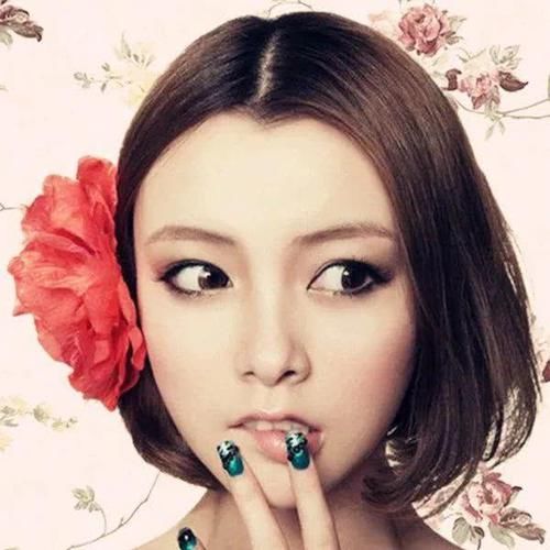  『看起来』敢剪短发的女生颜值都不低