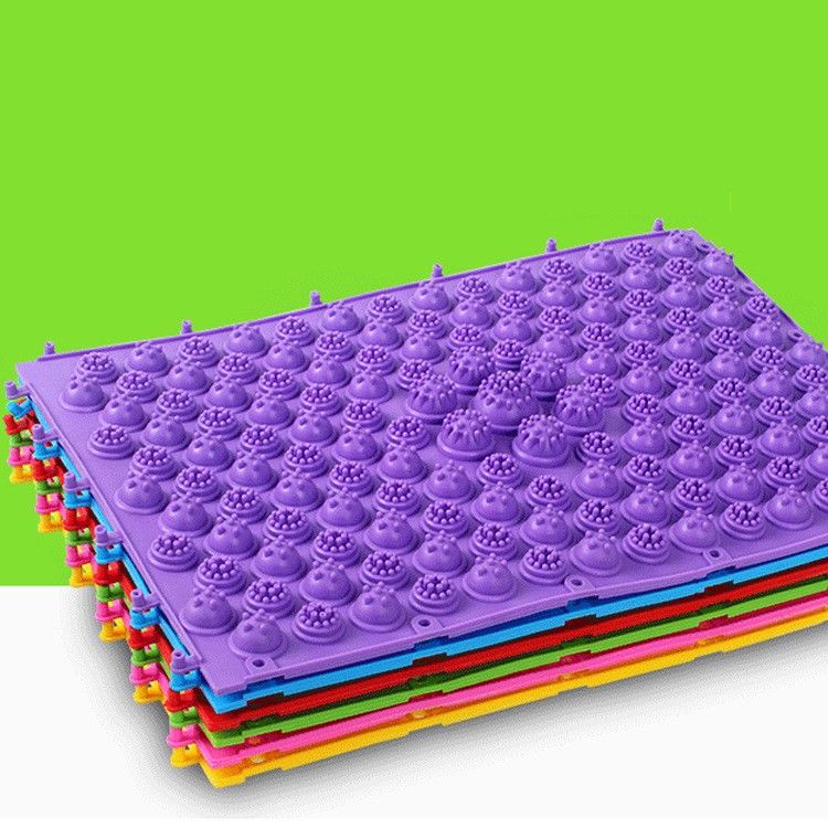 今年巨流行运动系裤子，比穿套装舒适透气，更有女人味