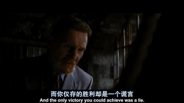 『蝙蝠侠』打败蝙蝠侠的小丑输了？不尬吹，独家新解《黑暗骑士》史诗三部曲