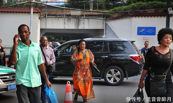 广州的30万黑人，为什么都在慢慢离开中国？背后的原因太现实了