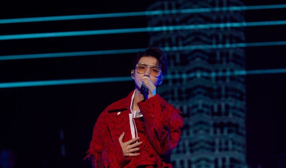 王俊凯湖南卫视跨年歌曲