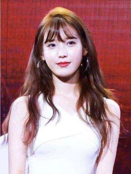  『性格』塌鼻子也可以很美，这几位女星的长相看着就性格随和能做好朋友