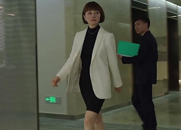 「 雪纺衬衫」袁泉陈数被赞大气，胡静孙俪集体扑街，中年女星演职场强人
