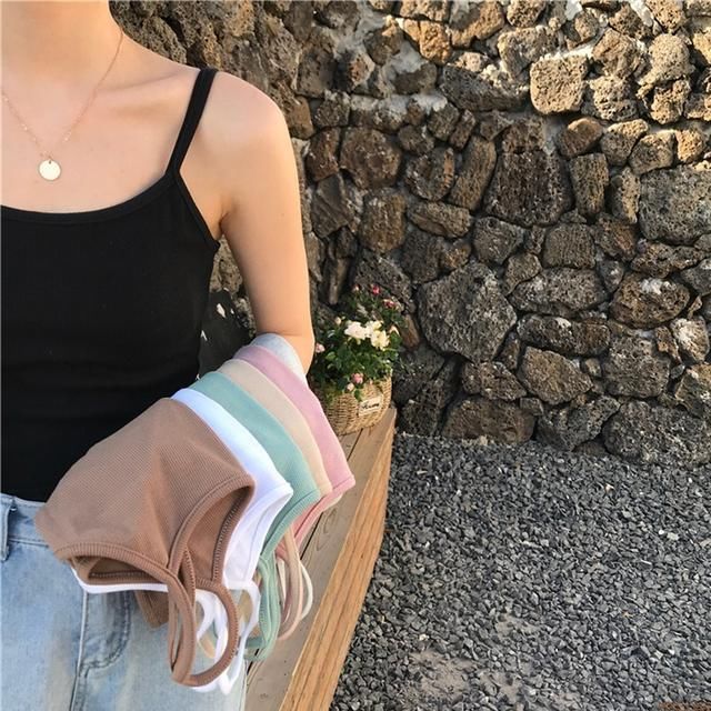 女人再爱美，身上的这3处“体毛”也不能乱拔，特别是第2个