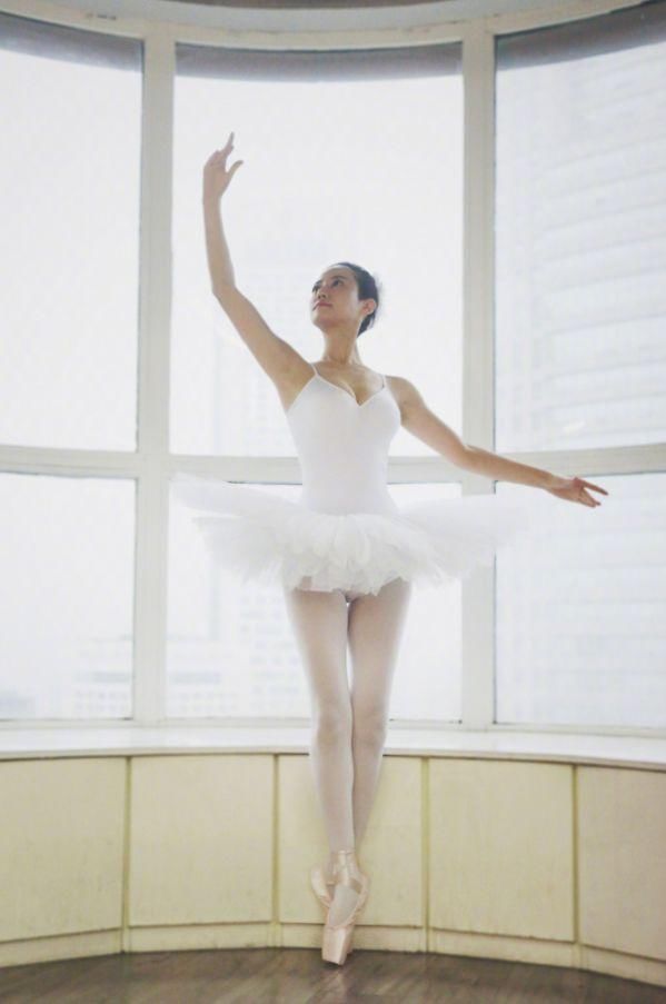 服气|《药神》后发现谭卓也是美人一枚,果然微胖是最好的身材!