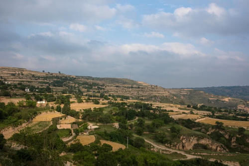  #县城#甘肃即将崛起的小县城，亿吨石油媲美迪拜，将取代“大庆