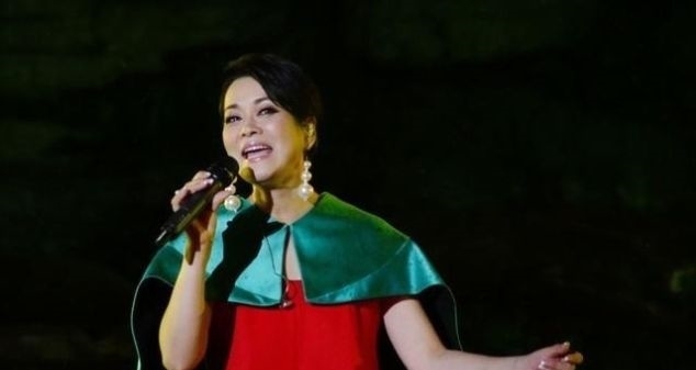  『高龄』57岁歌坛大姐毛阿敏：婚后回归家庭，两个孩子都是40多岁高龄顺产