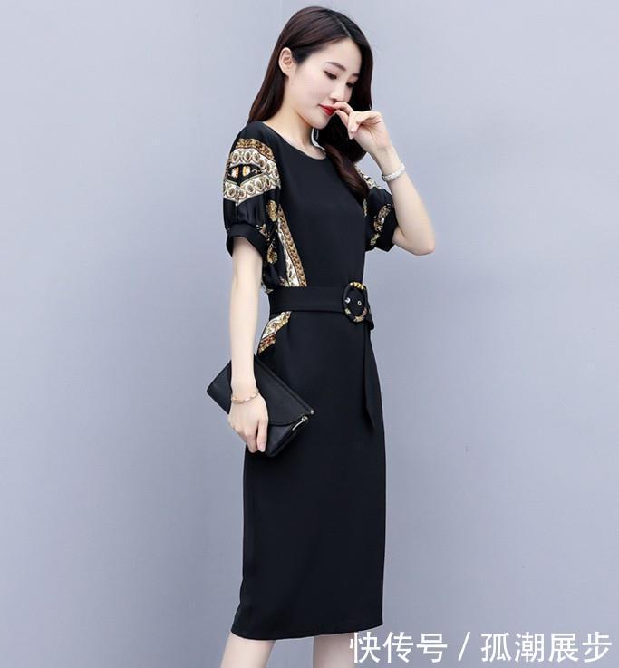  复古：今年复古印花连衣裙怎么穿搭？复古简欧个性图案，减龄又显瘦