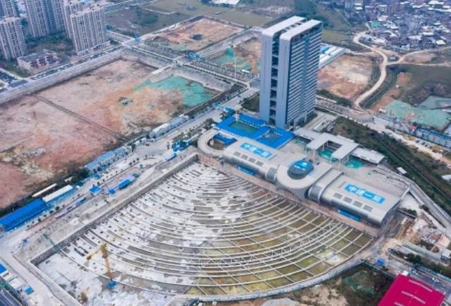 世界最牛搬家，中国将3万吨的厦门车站旋转90度，令世界瞩目