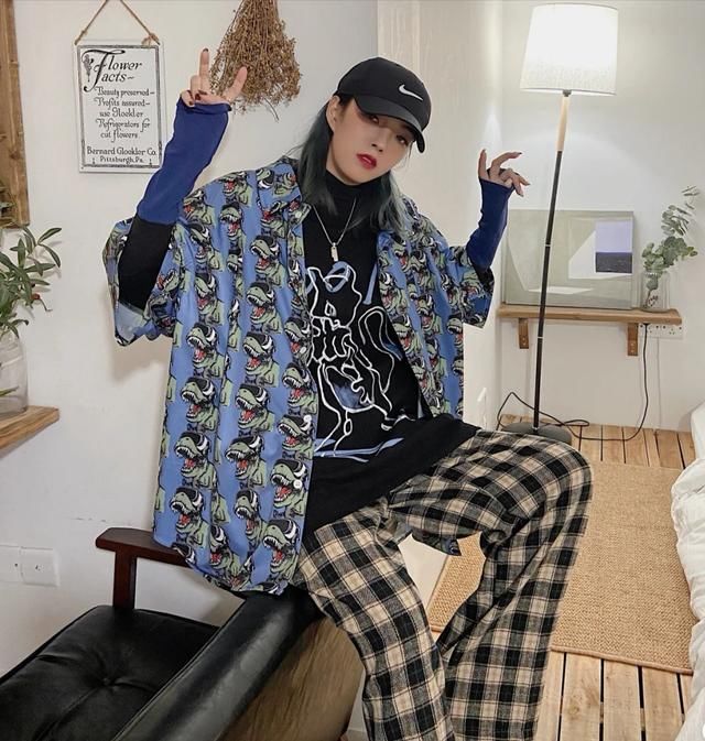  【小姐姐】别再傻傻的穿牛仔裤了，试试复古格子裤吧！争做街上最靓的仔