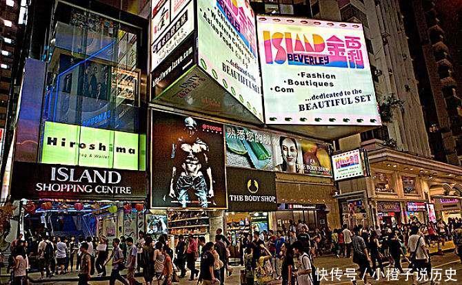 世界上最著名的两条街道,一个在美国曼哈顿,还有一个在我们中国