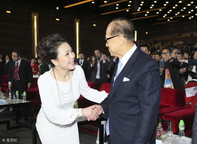 马云为什么能成为首富,他巨大成功背后,暗合哪些法则