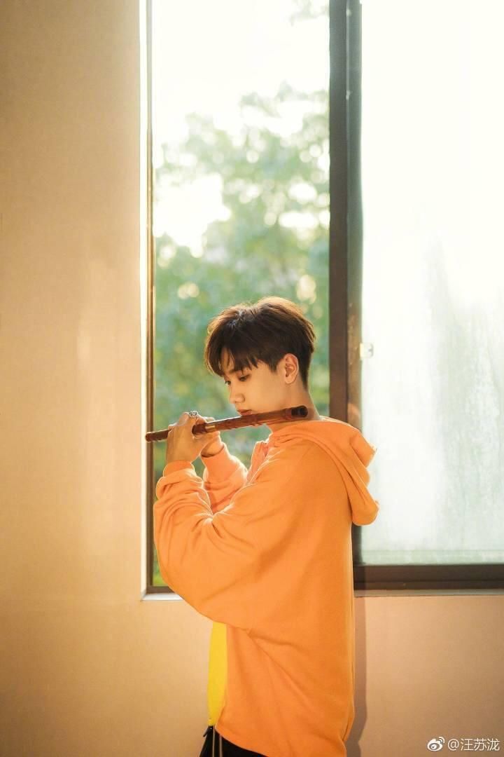 1天内2“假”上热搜!baby汪苏泷先后中枪，池子嘲讽梁静茹点赞?