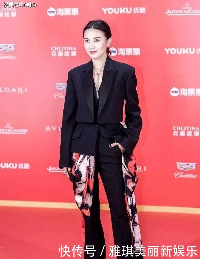 『能扎』复工百搭的低马尾 操作简单还能扎出精致时髦范