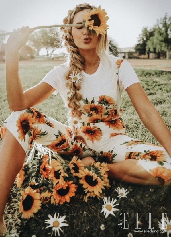 别再穿阔腿裤了 今夏最流行的“初恋裤”来了！