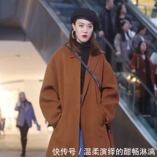 气质@一件白色上衣配黑色短裤,时尚靓丽气质,街拍靓女如云的小姐姐
