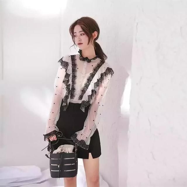 今年最热的14款衬衫,时尚潮人的必备穿搭单品!大爱第五件