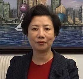  「线上和线下」针对云上办秀，她们那样说