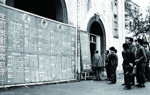  摄影师|50年，30余万张照片，这位广州摄影师用影像讲述社会发展