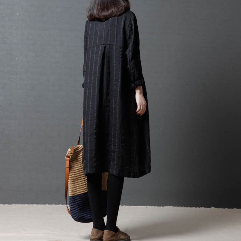 55岁的婆婆真“敢”穿，穿过膝裙子实在好看，惹得邻居人人夸嫩