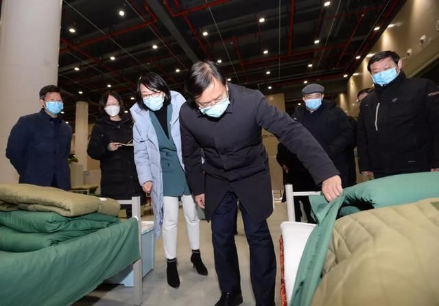  「市委书记」新任武汉市委书记王忠林赴一线督导：一城大考，更