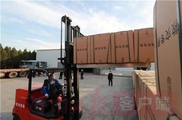  援助|河南急调6000张折叠床援助方舱医院