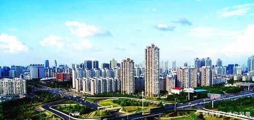  「当中」中国非常“低调”的省会城市，经常被教科书提到，历史文化浓厚！