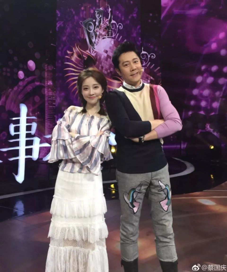 冯提莫回应“没发生男女关系!只见过一次面”你信吗?百万公款为何