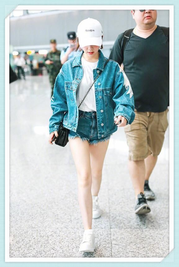 邓紫棋对自己真狠!这么紧的短裤都敢挑战,网友:简直像换了双腿