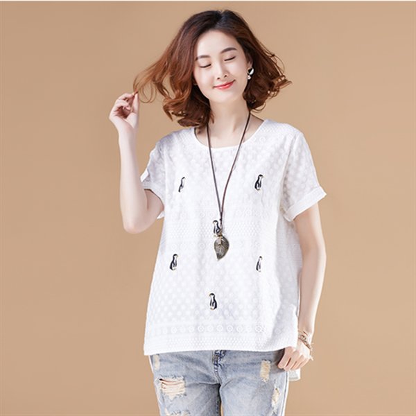 哇塞!50岁老妈穿上这样淑女小衫，美的不像话，人见人夸