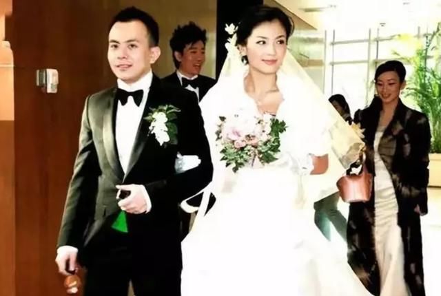 「丈夫」刘涛丈夫清空微博被传婚变，刘涛复出后狂拍戏还债，一路走来不易