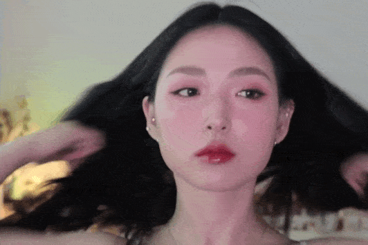 不配■“单眼皮小眼睛”看回来!教你如何画眼妆画法,看了以后请不必再聊:我不配!