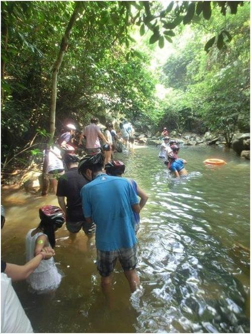 在三亚的碧海蓝天上我要飞得更高，看得更远
