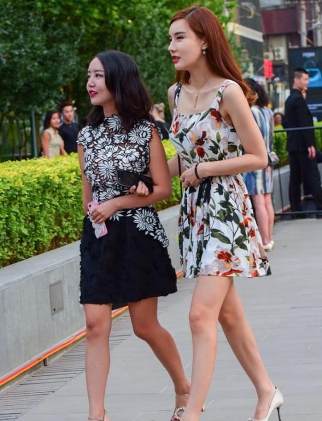  【女生】高个子女生必看：穿裙子最好有“笑脸骨”，显瘦的效果