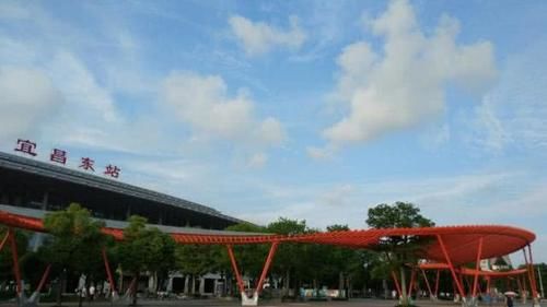  「潜力」湖北很有潜力的城市，是国家中部地区区域性中心城市，