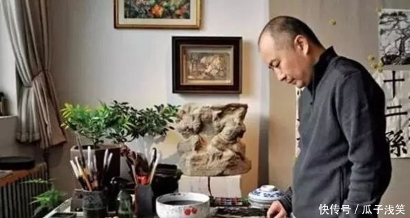 【玻利维亚】做周杰伦房东、藕汤能值700万…过气歌手林依轮到底多有钱?