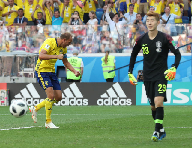 动感世界杯丨VAR再显威 瑞典点球胜韩国_【快