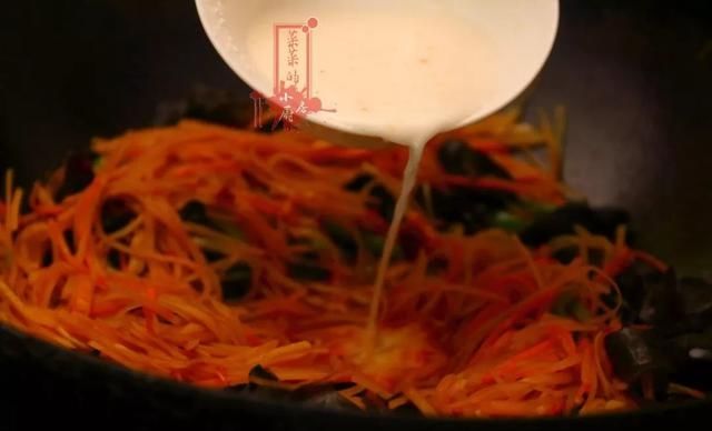  『肯定』这么吃土豆，你肯定是第一次见，三碗米饭都止不住呢！